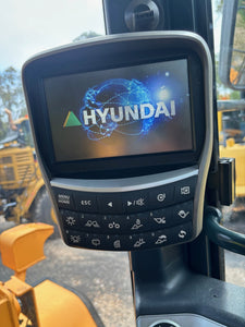 Hyundai HL960 Articulated Wheel Loader