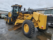 Load image into Gallery viewer, 2009 Caterpillar 12M Grader
